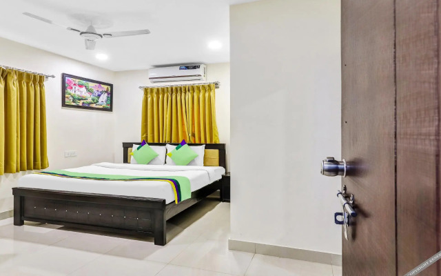 Itsy By Treebo - Royal Galaxy Kukatpally