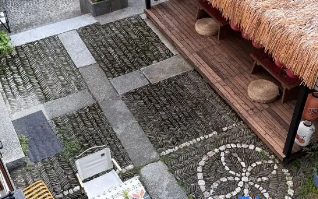 Muhua Viewing and Residence