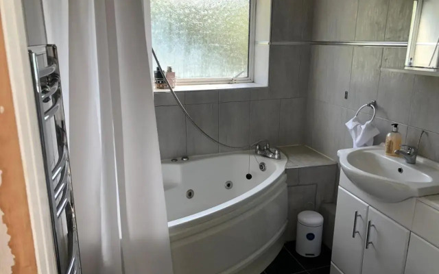 Charming 3 bed home. Spacious with large garden