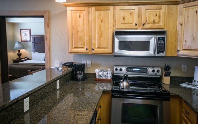 Silverado Lodge with Fireplaces and Pool Views by RedAwning