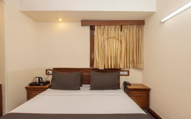 Hotel Chirag Residency