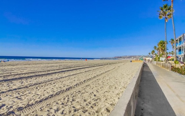 Beach & Bay - 3 Br Home