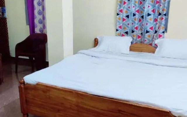 SPOT ON Senapati Inn Khandagiri
