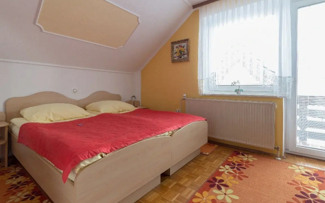 Rooms & Apartments Jana
