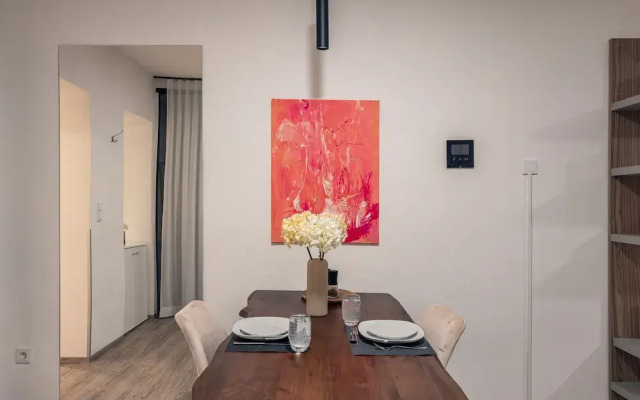 CREST - Riverside Lofts & Studios