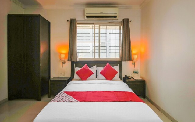 OYO 28178 Mega Inn