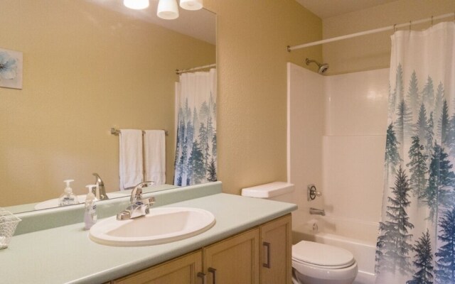 Fall Creek 61-25 2 Bedroom Condo