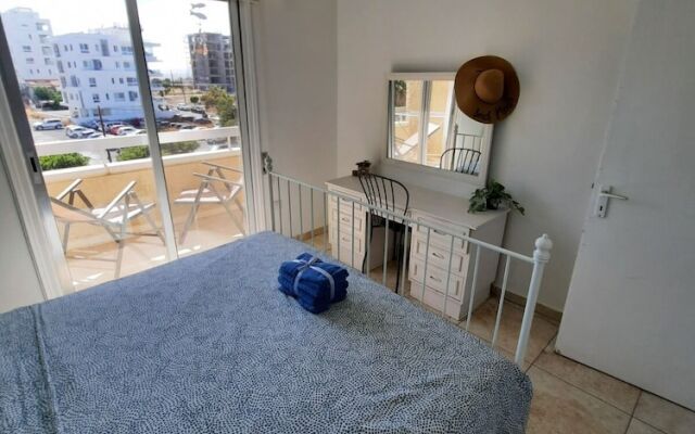 Sea-Esta Seaview Apartment