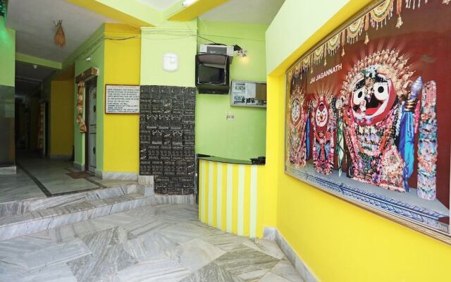 OYO 22892 Hotel Divine