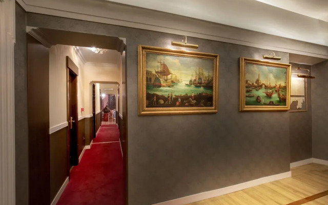 Frattina Terrace Luxury Apartments - My Extra Home