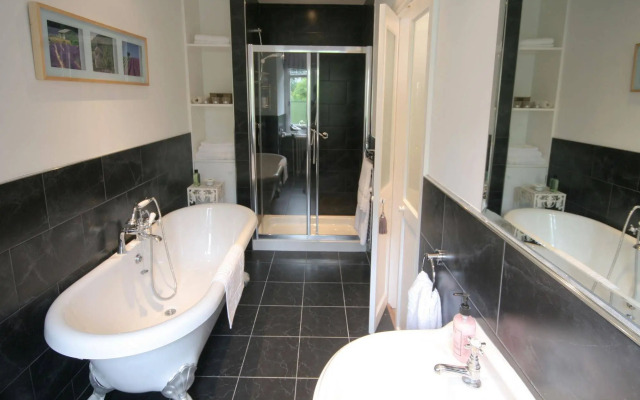 Ffarm Country House