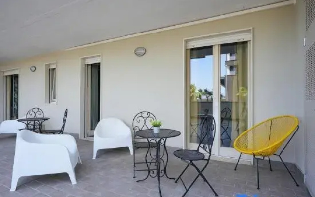 Sky Gate Gold – Suite Terrazza Aeroporto