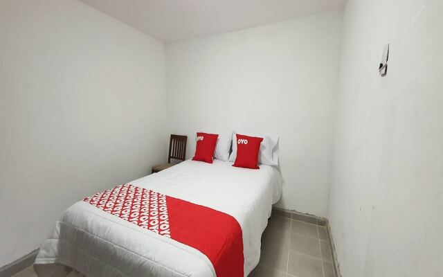 OYO Hotel Colonial