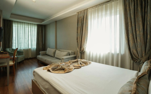 Enerji Hotel