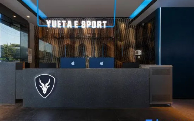 Yueta X E-sports Apartment (Xiajiao Subway Station Branch)