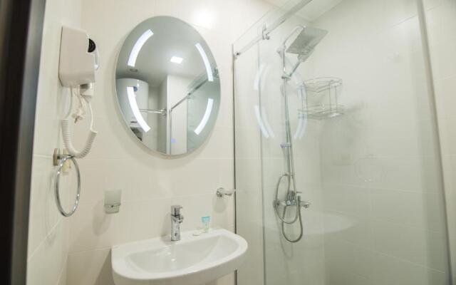 32-18 Sea View Beach Tower