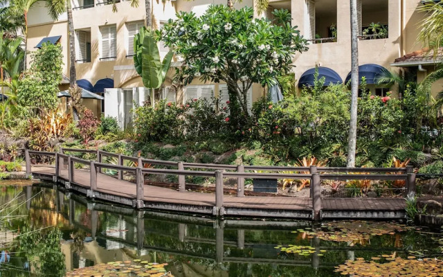 Lakeside Luxe Retreat - Pool View BBQ Spa Bath