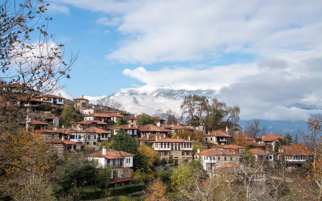 Unedo All Seasons Hotel