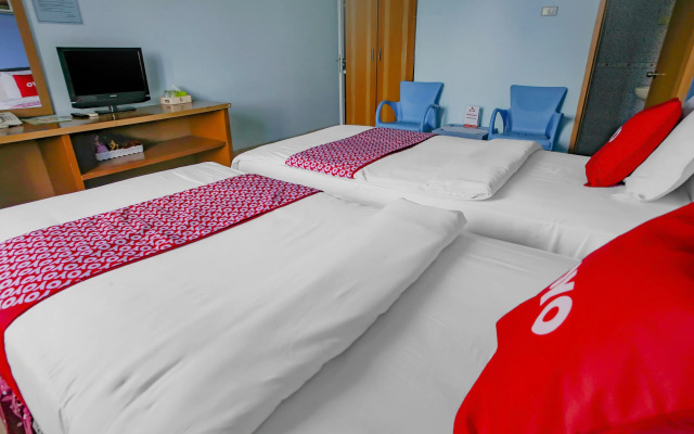 Apri Inn Syariah by Oyo Rooms