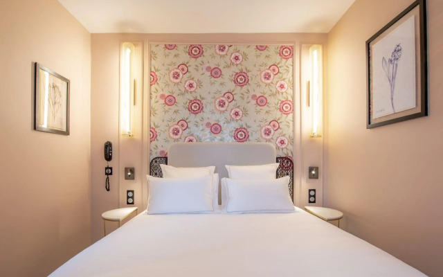 ELSA, Hôtel Paris