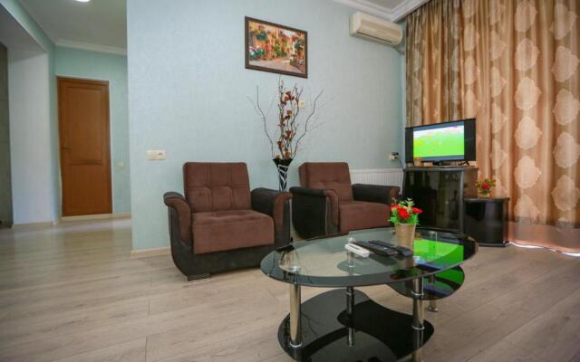 Happy Hub Apartment