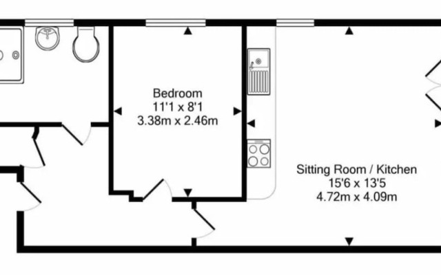 Seaside Apartment in the Heart of East Wittering Village
