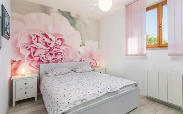 2 Bedroom Lovely Apartment in Rovinj