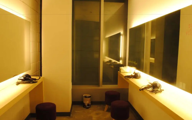 MoonDong's Hostel