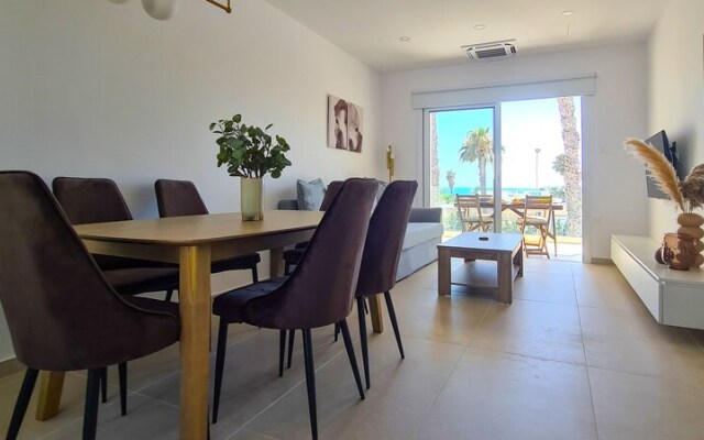 Phaedrus Living: Seaview Luxury Flat Limnaria 151