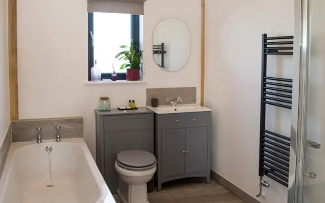 Braisty Woods - Knotty & Nice