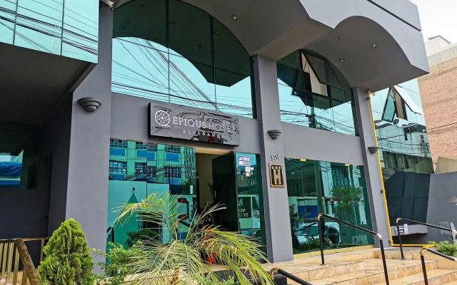 Epiqus Hotel