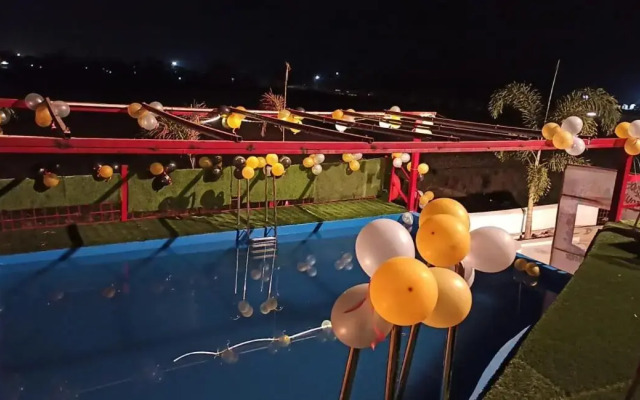 Gods County. Resort & Banquets