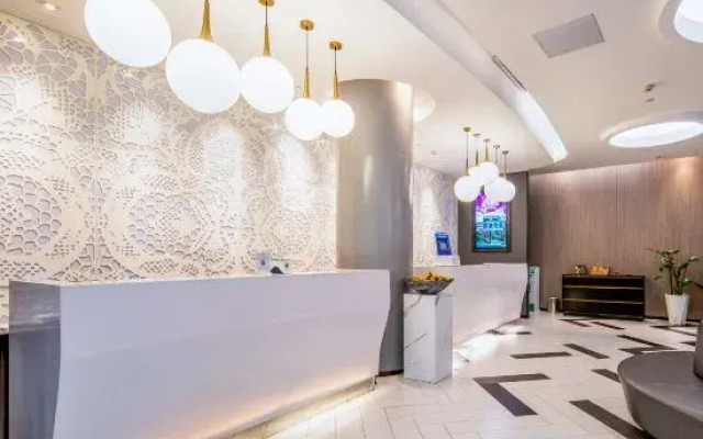 Orange Hotel (Hefei Sanxiaokou Subway Station Store)