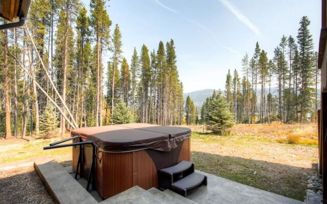 Cawha Outlook Chalet