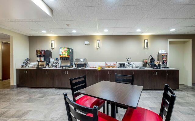 Red Roof Inn PLUS+ Tuscaloosa - University