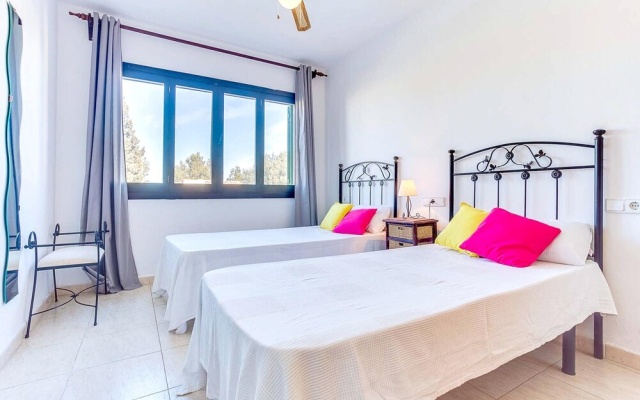 Villa With 5 Bedrooms in Portocolom, With Wonderful City View, Private Pool, Enclosed Garden Near the Beach