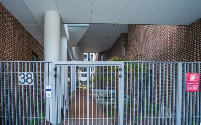 Cozy Studio Near Eastvilliage Shopping Center