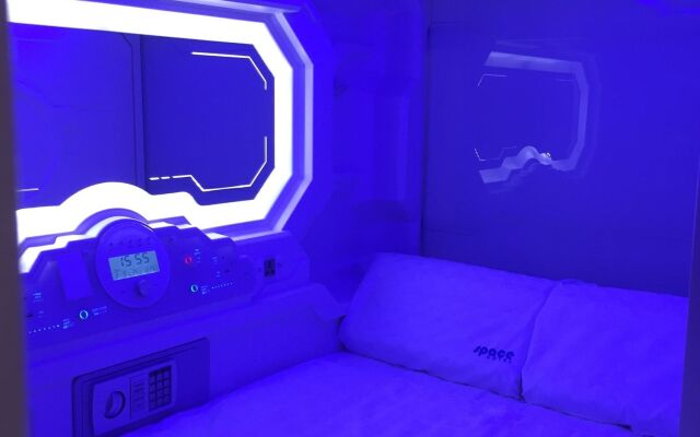 Space Hotel