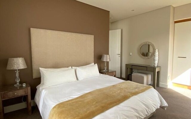 Marine Square Luxury Holiday Suites