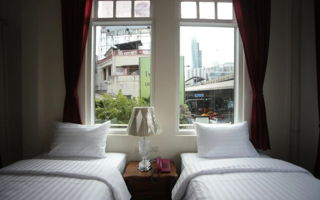 The Myth-Sud Sathorn