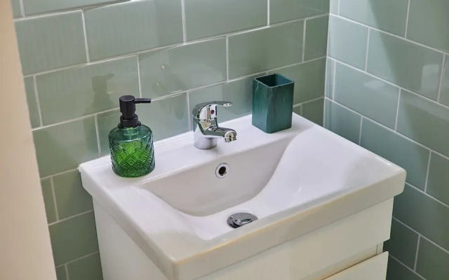 Host Stay Joffre Avenue