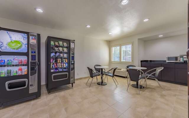 Studio 6 Plano, TX