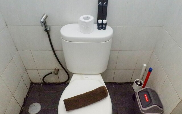 Relaxing Studio Apartment At Puri Mas