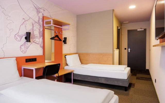 Mc Dreams Hotel Wuppertal City - 20 Min From Dusseldorf