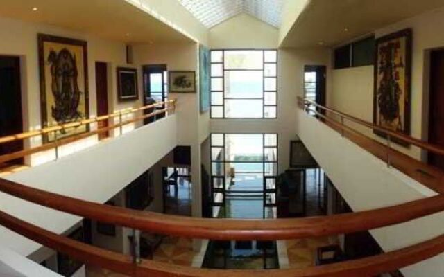 Suarti Resort, Villas & Gallery