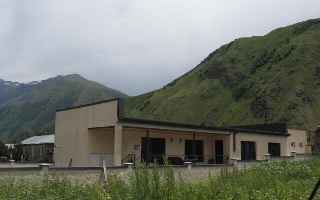 Bibo'S Kokhi Guesthouse