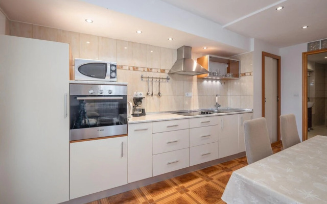 Beautiful Home in Crikvenica With Wifi and 2 Bedrooms