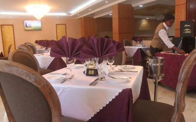 Tirar International Hotel