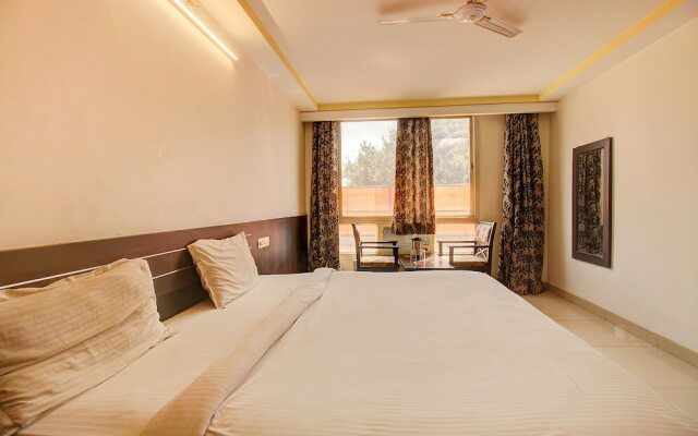 PS Grand by FabHotel