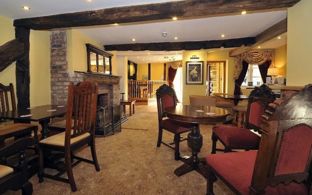 The George Hotel